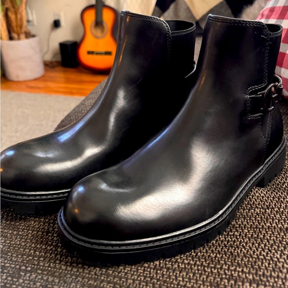 Guess Other - GUESS Men's Dumal Low Shaft Casual Lug Sole Boots. Brand new. Size 9